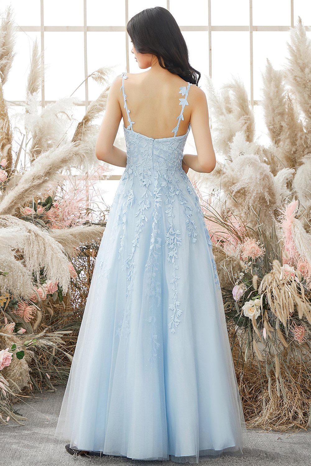 Abito da ballo lungo lavanda in tulle con pizzo floreale