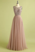 Abito lungo in tulle rosa cipria con cristalli