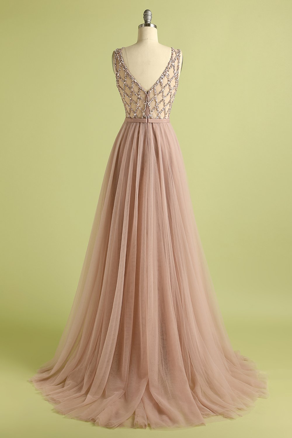 Abito lungo in tulle rosa cipria con cristalli