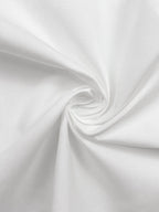 Camicia bianca asimmetrica con bottoni e maniche lunghe