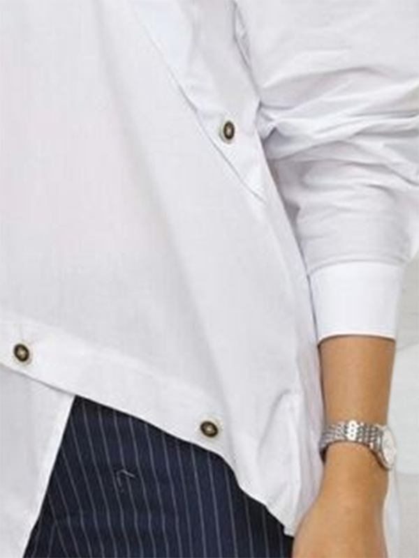 Camicia bianca asimmetrica con bottoni e maniche lunghe