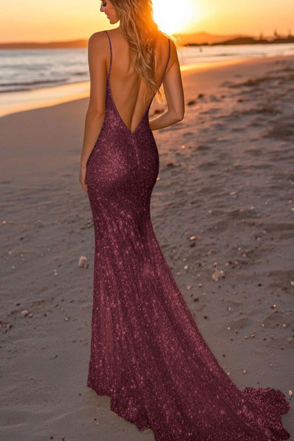 Abito da sera lungo argento con paillettes e scollo a V