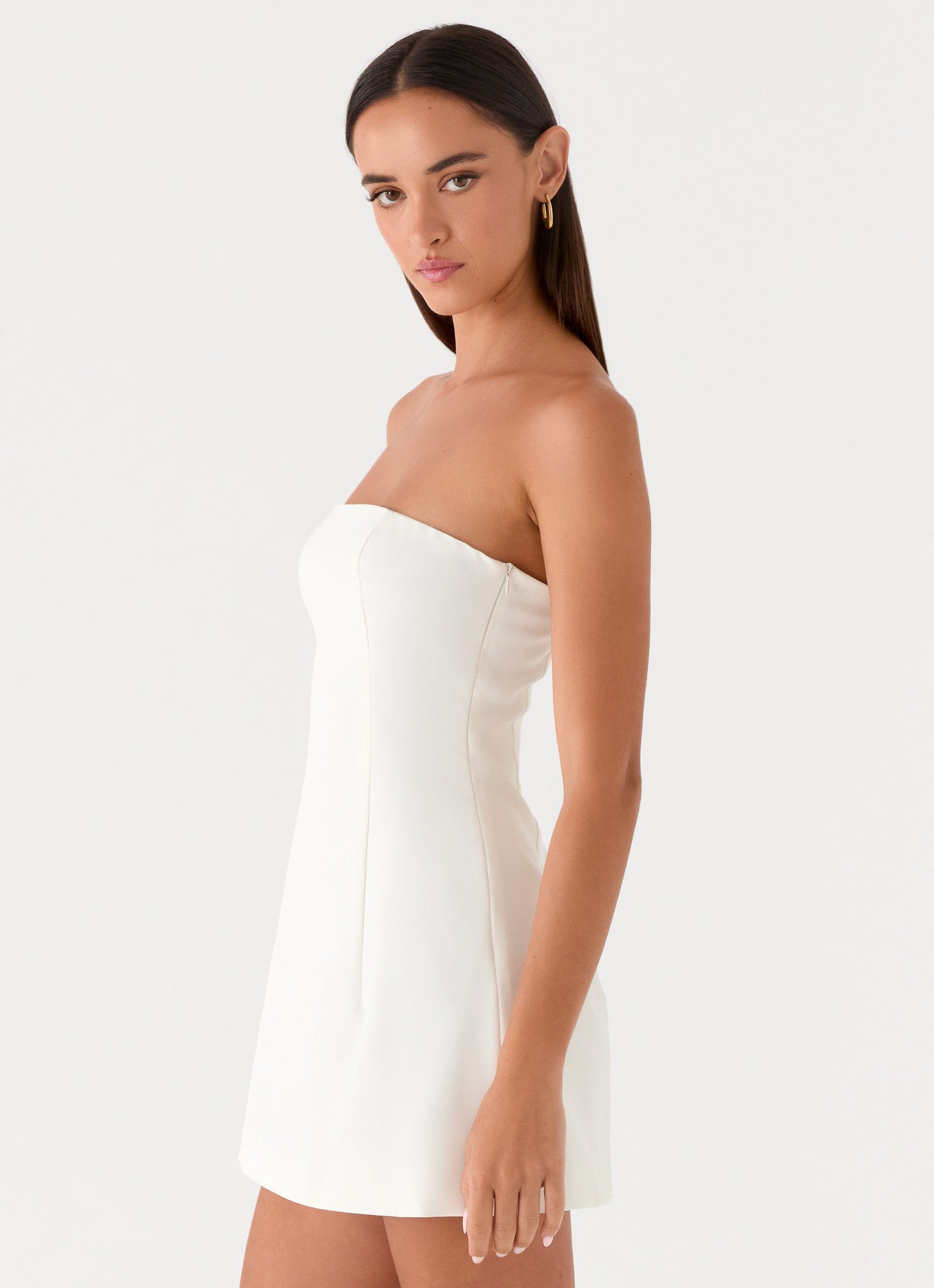 Abito corto strapless bianco