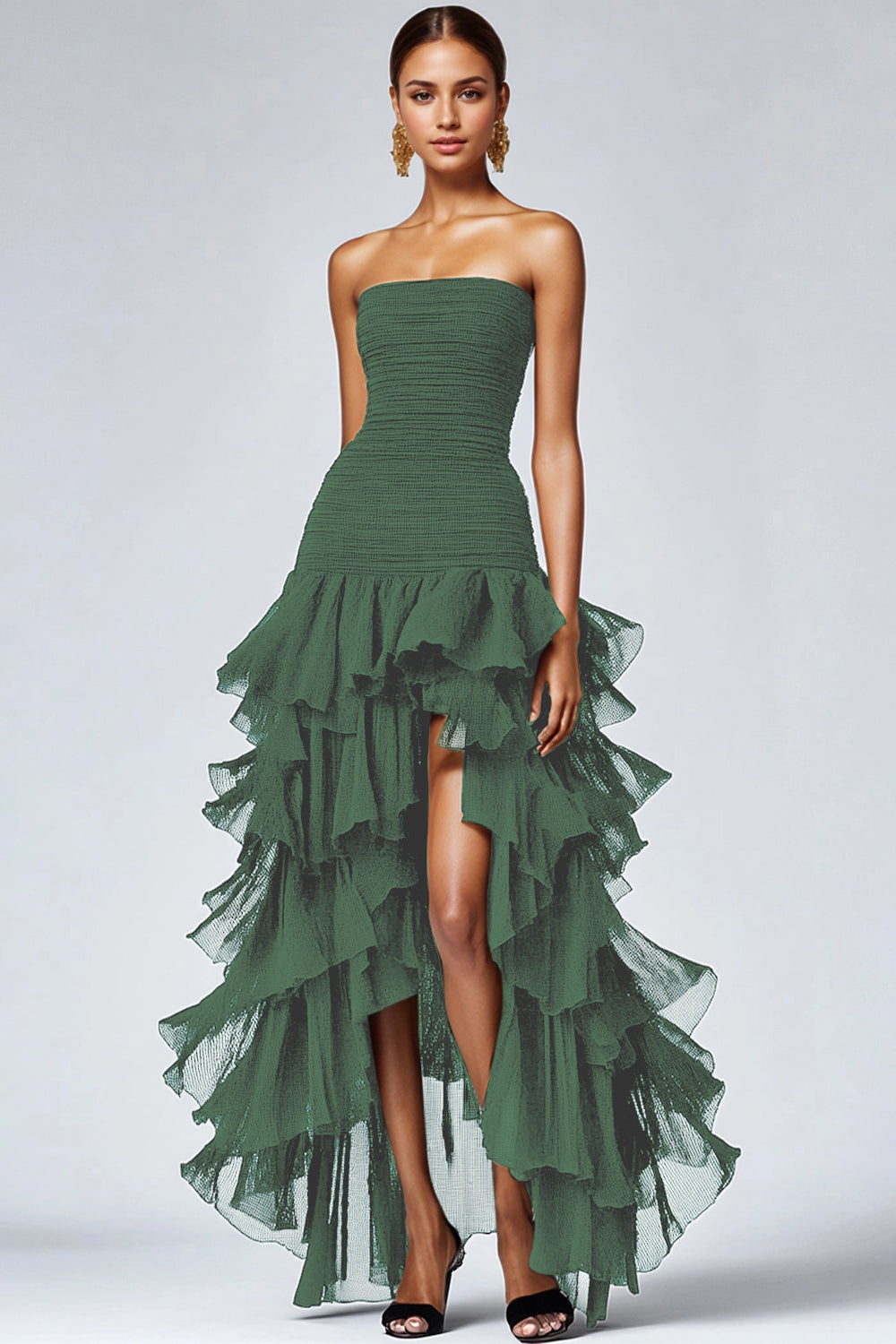 Abito formale nero senza spalline con volant in tulle