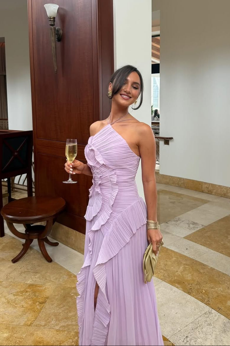 Abito lungo viola con volant e scollo halter