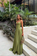Abito lungo verde corsetto in pizzo con gonna plissé – Kenley