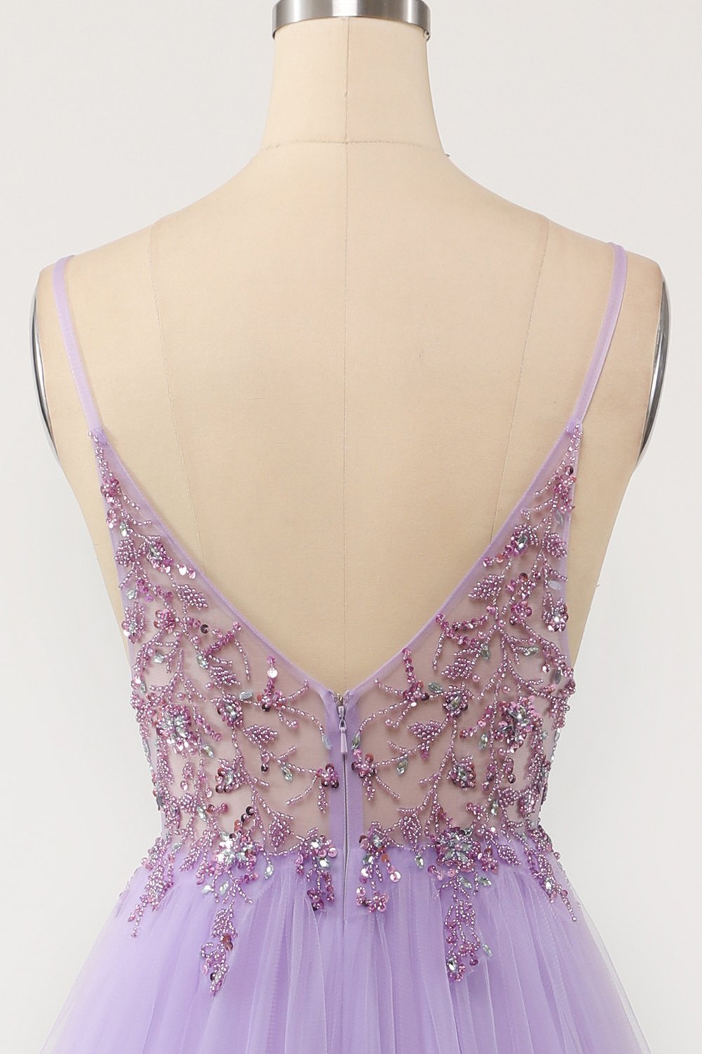 Abito da ballo lungo in tulle viola con perline