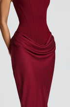 Abito lungo in raso bordeaux scollo quadrato – Cornelia