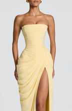 Abito lungo giallo limone strapless con drappeggio