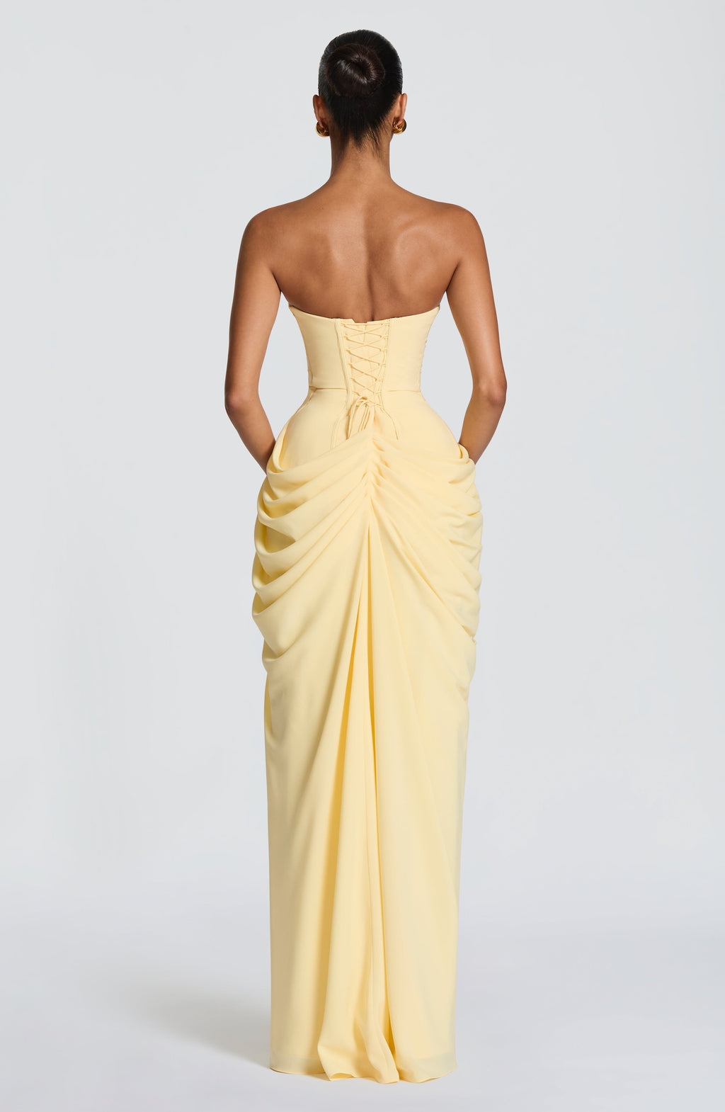 Abito lungo giallo limone strapless con drappeggio