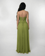Abito lungo verde oliva halter con pizzo – Verdant Maxi