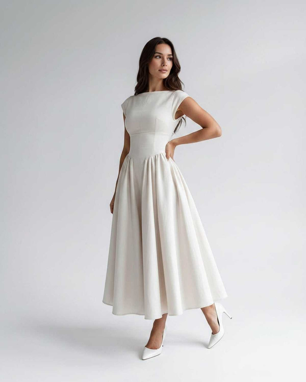 Abito midi beige scollo alla boat maniche corte – Elara