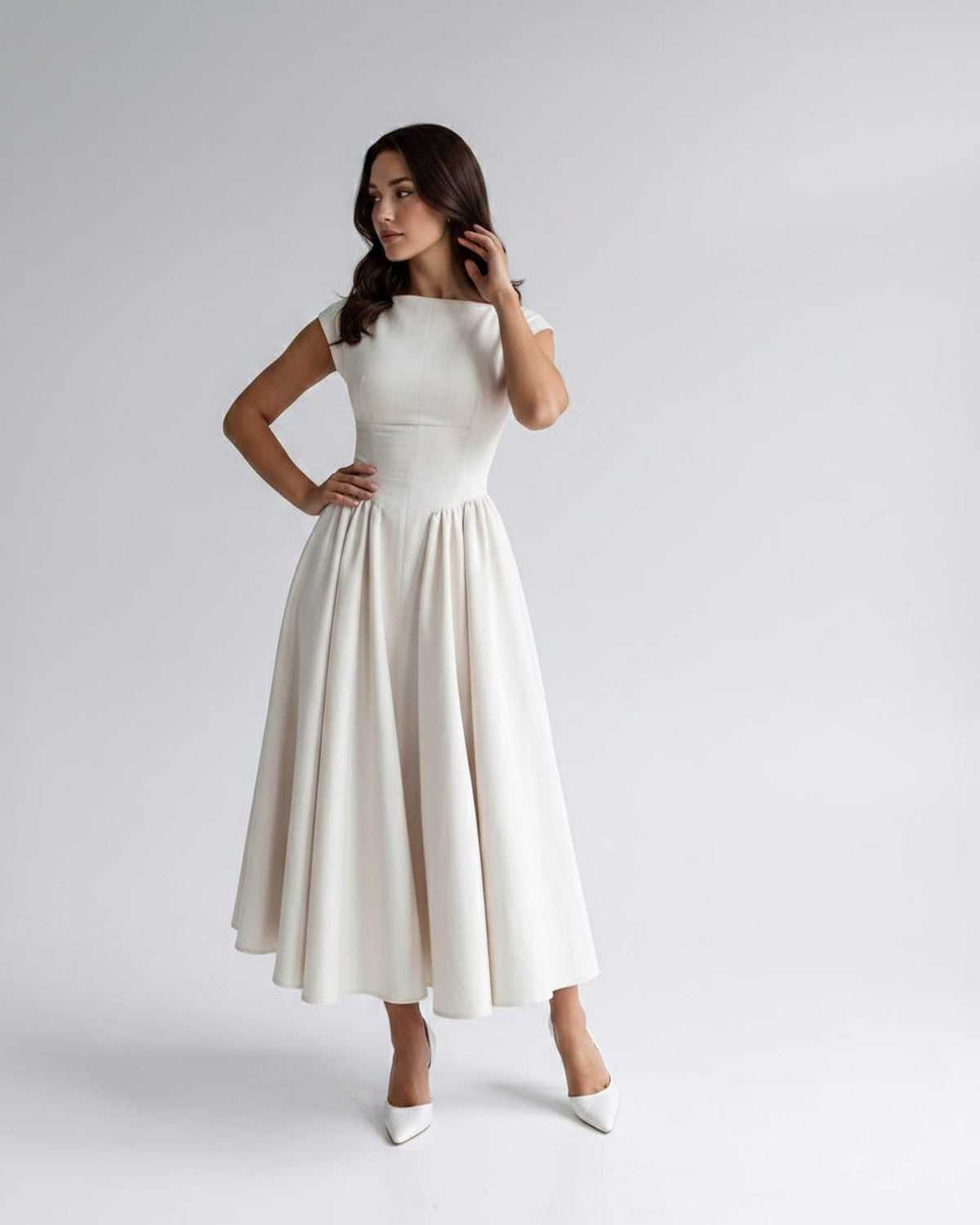 Abito midi beige scollo alla boat maniche corte – Elara